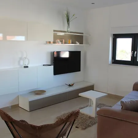 Antunovic * Malinska