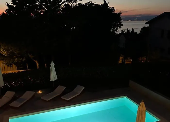 Antunovic * מאלינסקה