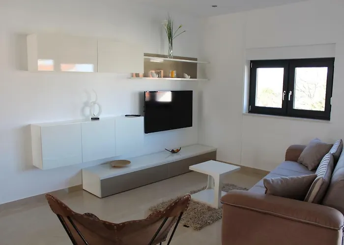 Antunovic * Malinska